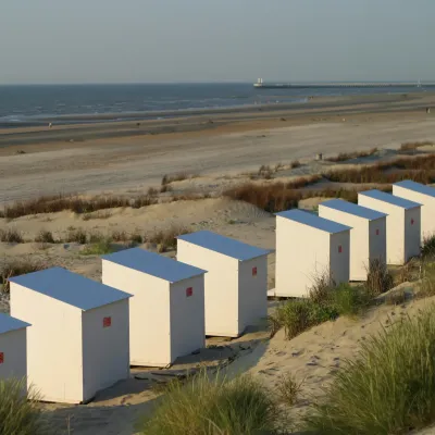 Strandhutjes aan de kust