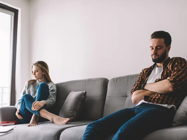 Man en vrouw die ruzie hebben