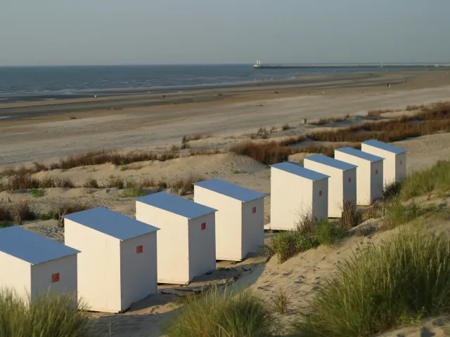 Strandhutjes aan de kust